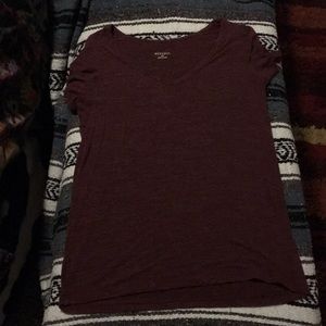 Maroon short sleeved t-shirt